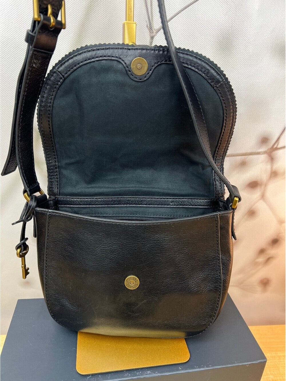 Fossil Emi  Tassel crossbody - Picture 5 of 9